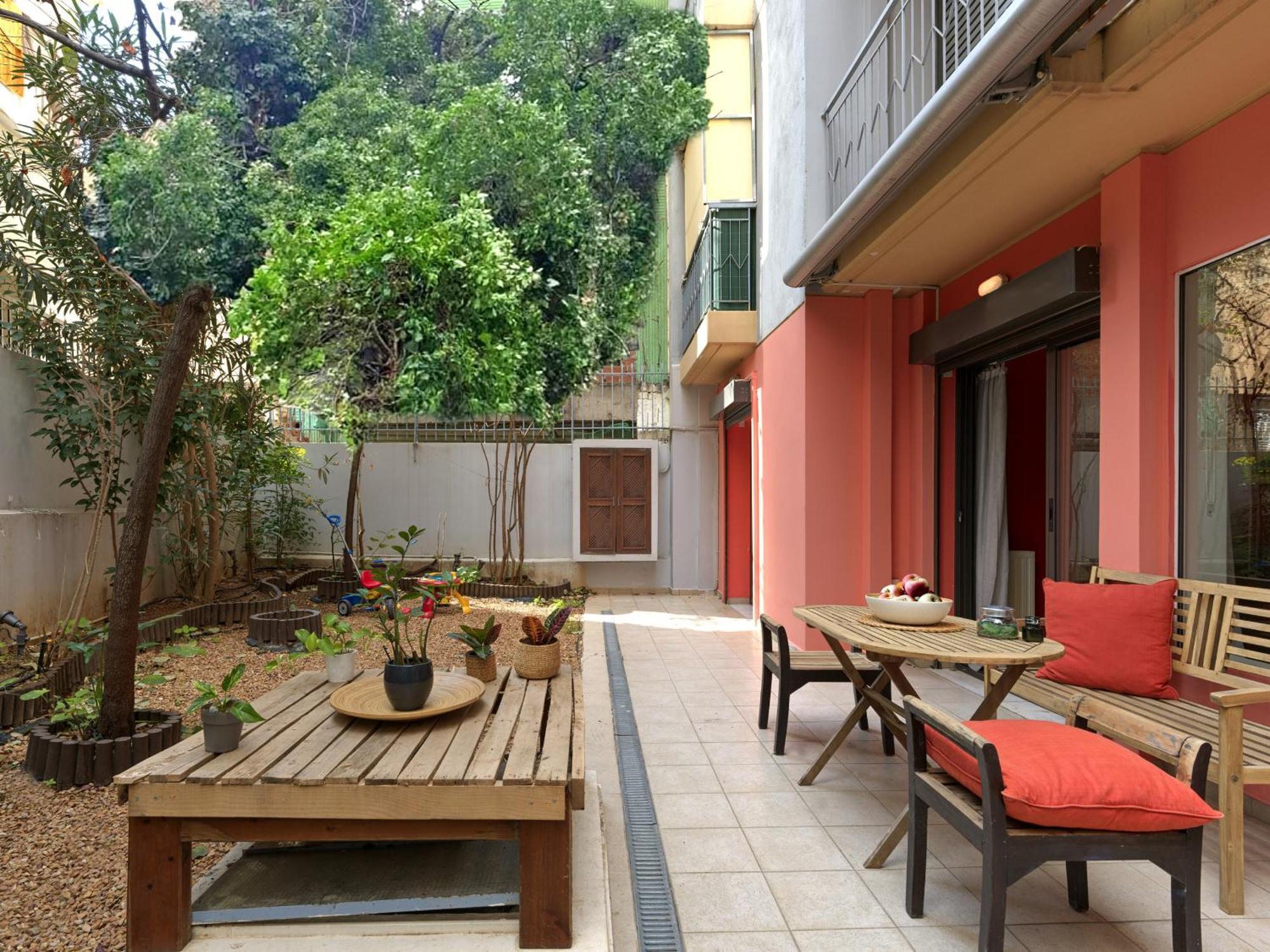 Koukaki garden escape child friendly apartment Athena Bagian luar foto